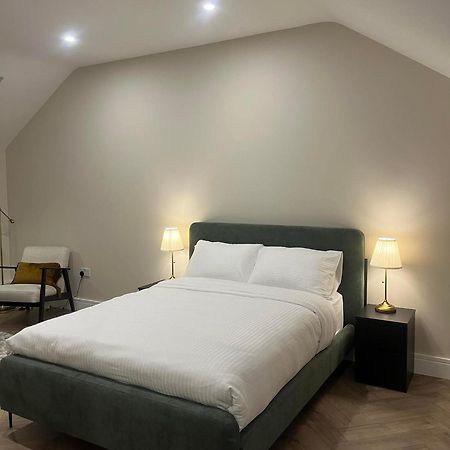 Attic Room In Citywest Dublino Esterno foto